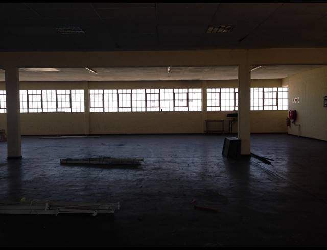 785M² OFFICE TO LET IN SALT RIVER